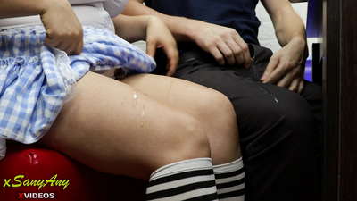 Νεαρή μαθήτρια μαλακία σε συμμαθητή στο σπίτι εργασία-xsanyAny